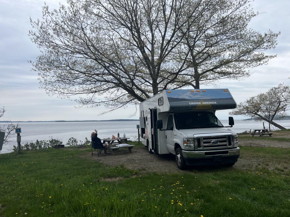 Unser RV auf Site #7 direkt am Meer